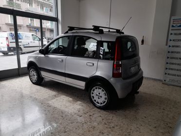 Fiat Panda 1.2 -4X4- climbing GPL-CON GANCIO TRAINO