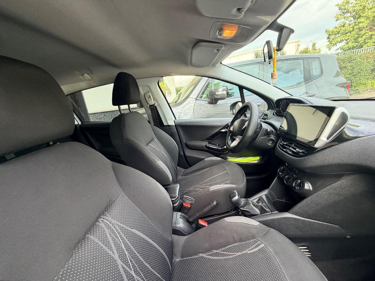 PEUGEOT 208 1.4 HDi 68 CV 5p. Active