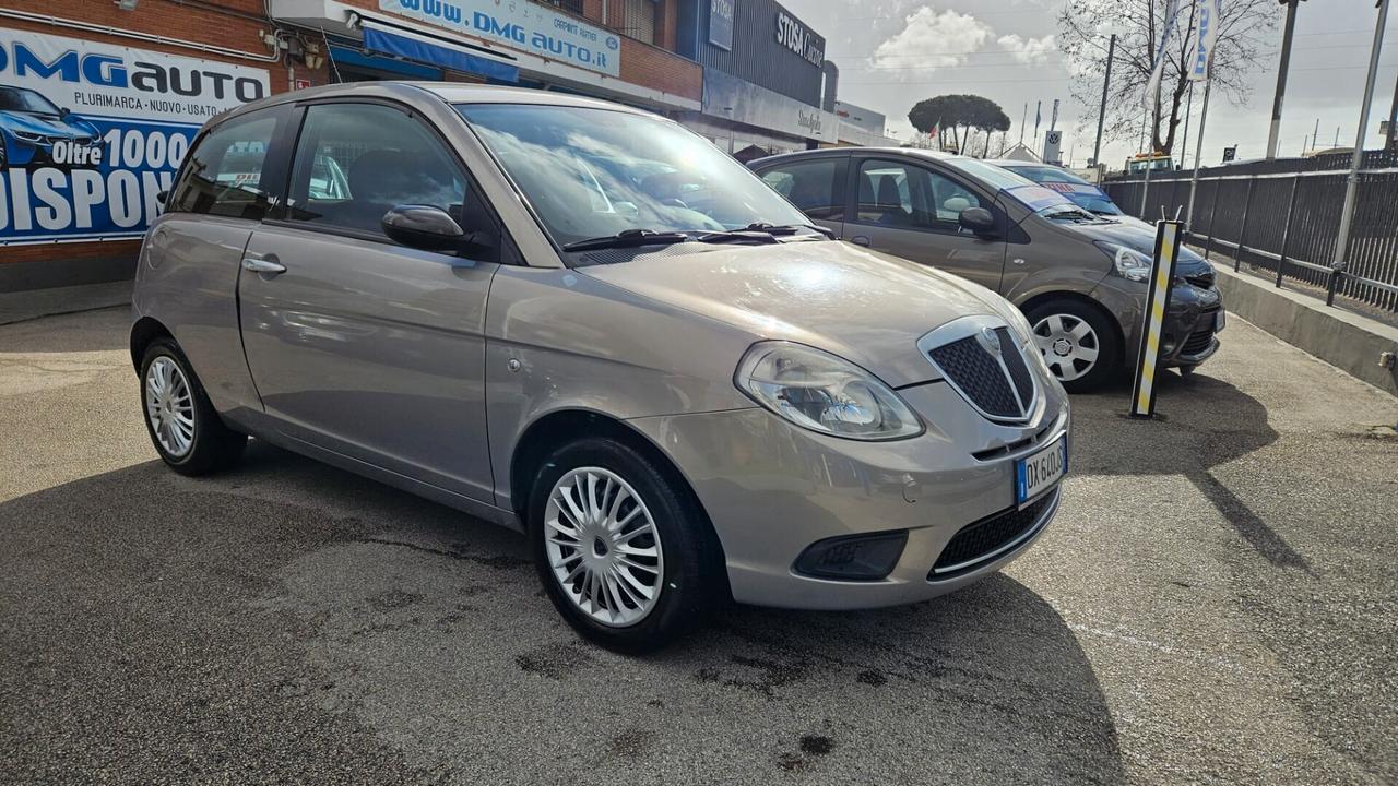 Lancia Ypsilon 1.2 Argento