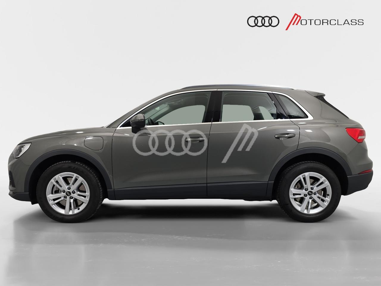 Audi Q3 45 1.4 tfsi e business s tronic