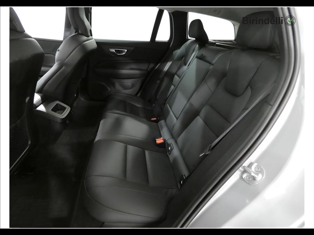 VOLVO V60 CC (2018-2024) - V60 Cross Country B4 (d) AWD automatico Ultimate