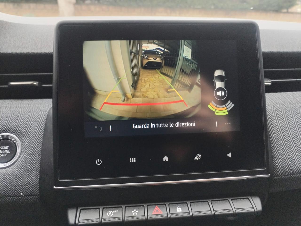 Renault Clio TCe 90 CV 5 porte Techno