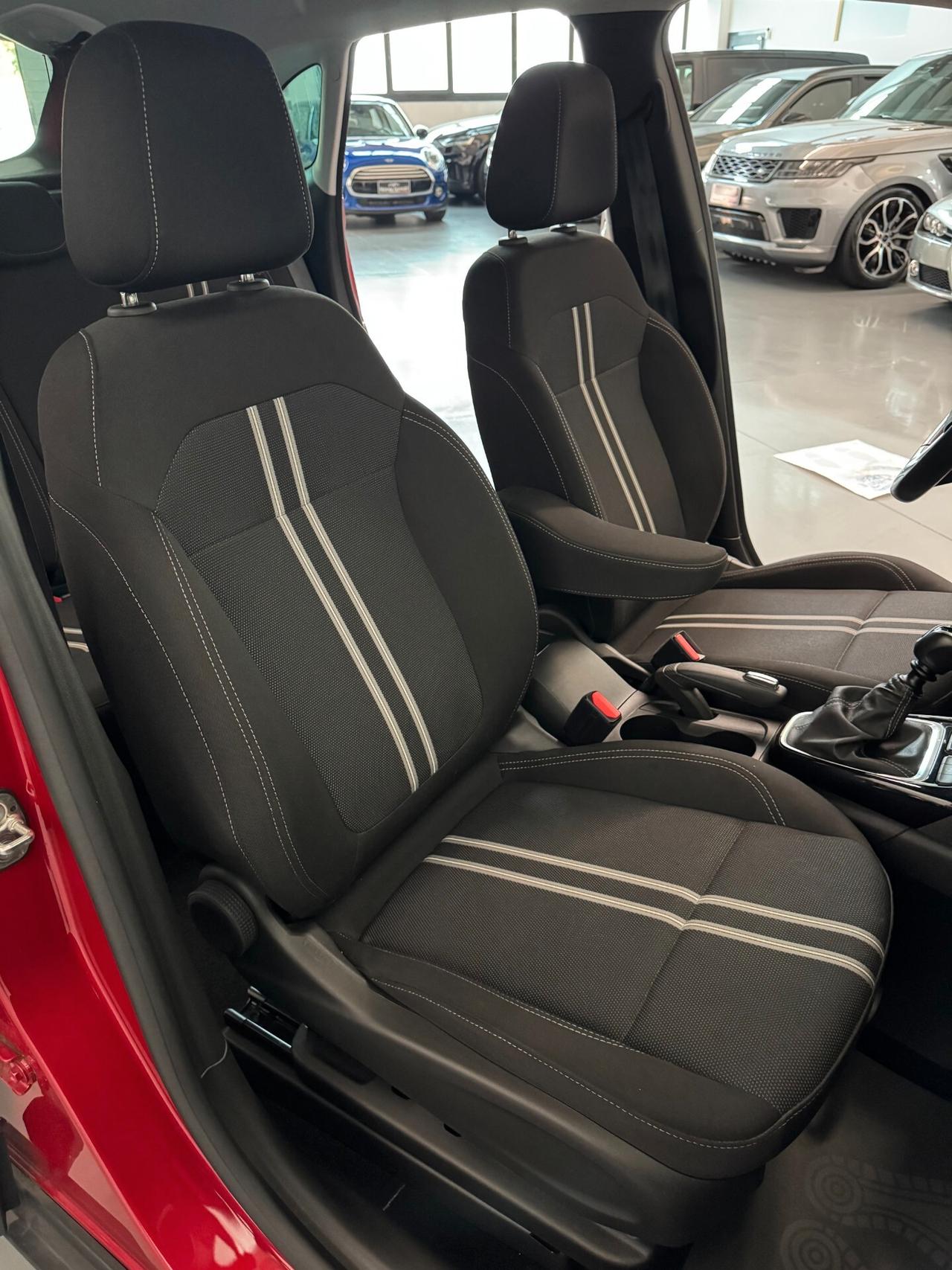 Opel Crossland 1.2cc 110cv Clima+Carplay OK Neopatentati
