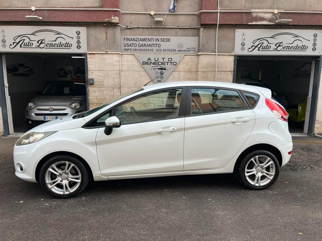 FORD FIESTA 1.2 82CV 5P TITANIUM 2010