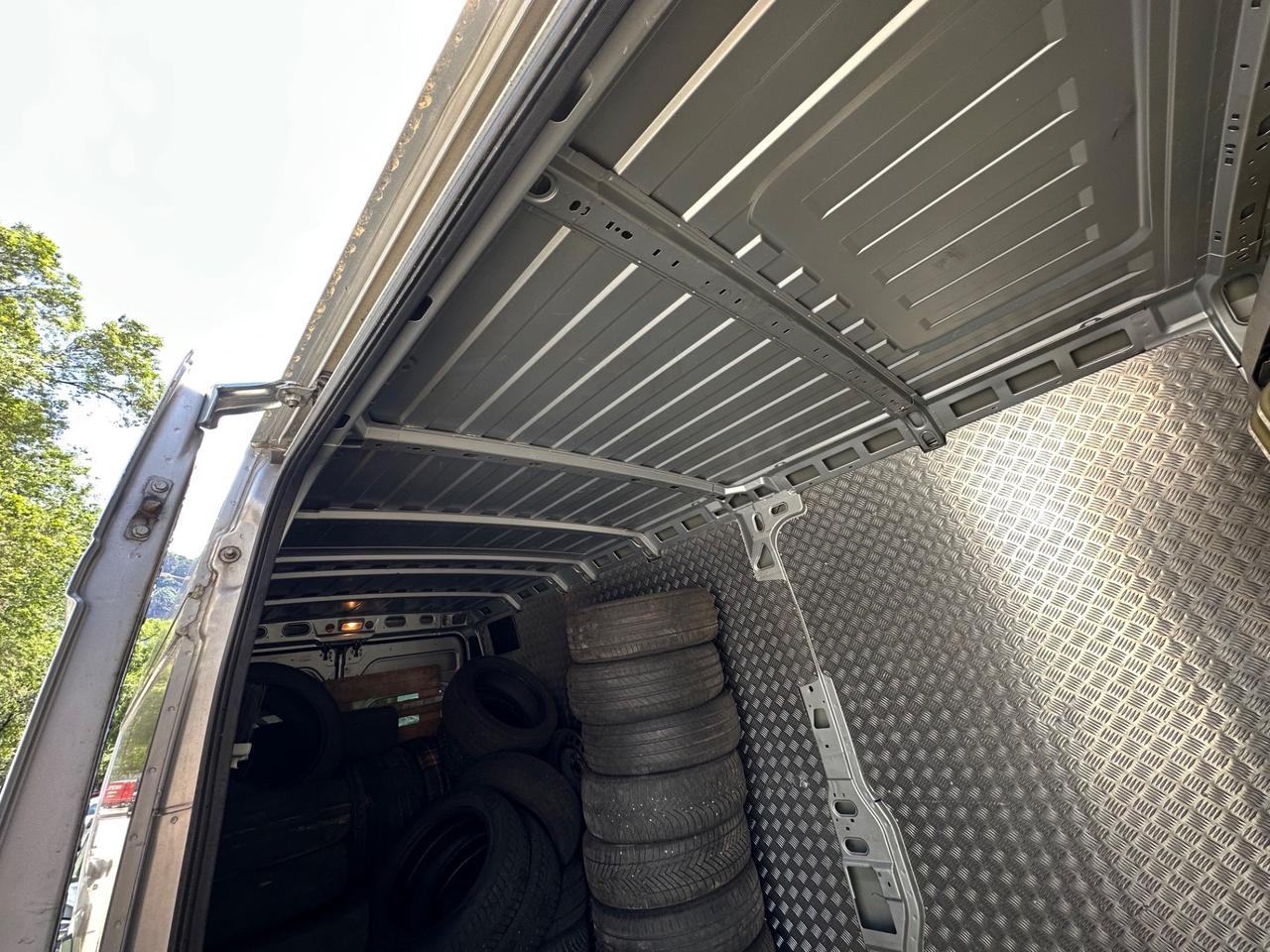 Peugeot BOXER 3.0 PASSO LUNGO