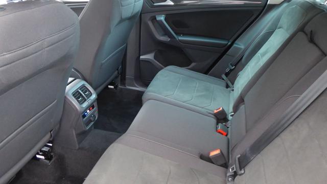 VOLKSWAGEN Tiguan 2.0 TDI 150 CV SCR DSG Elegance