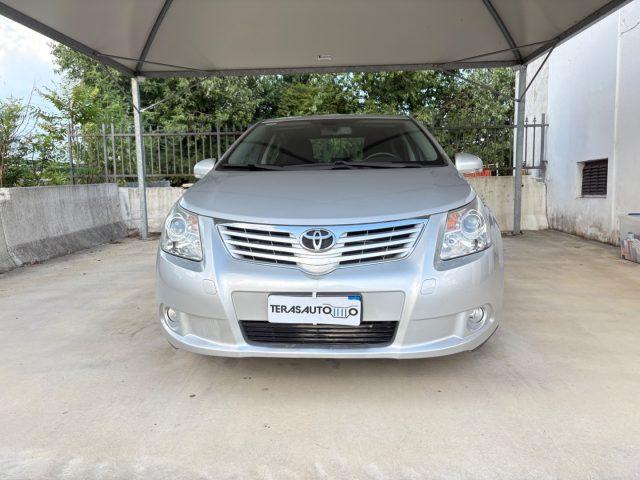 TOYOTA Avensis 2.0 D-4D KM E MOTORE ORIGINALI TAGLIANDI CERTIFICA