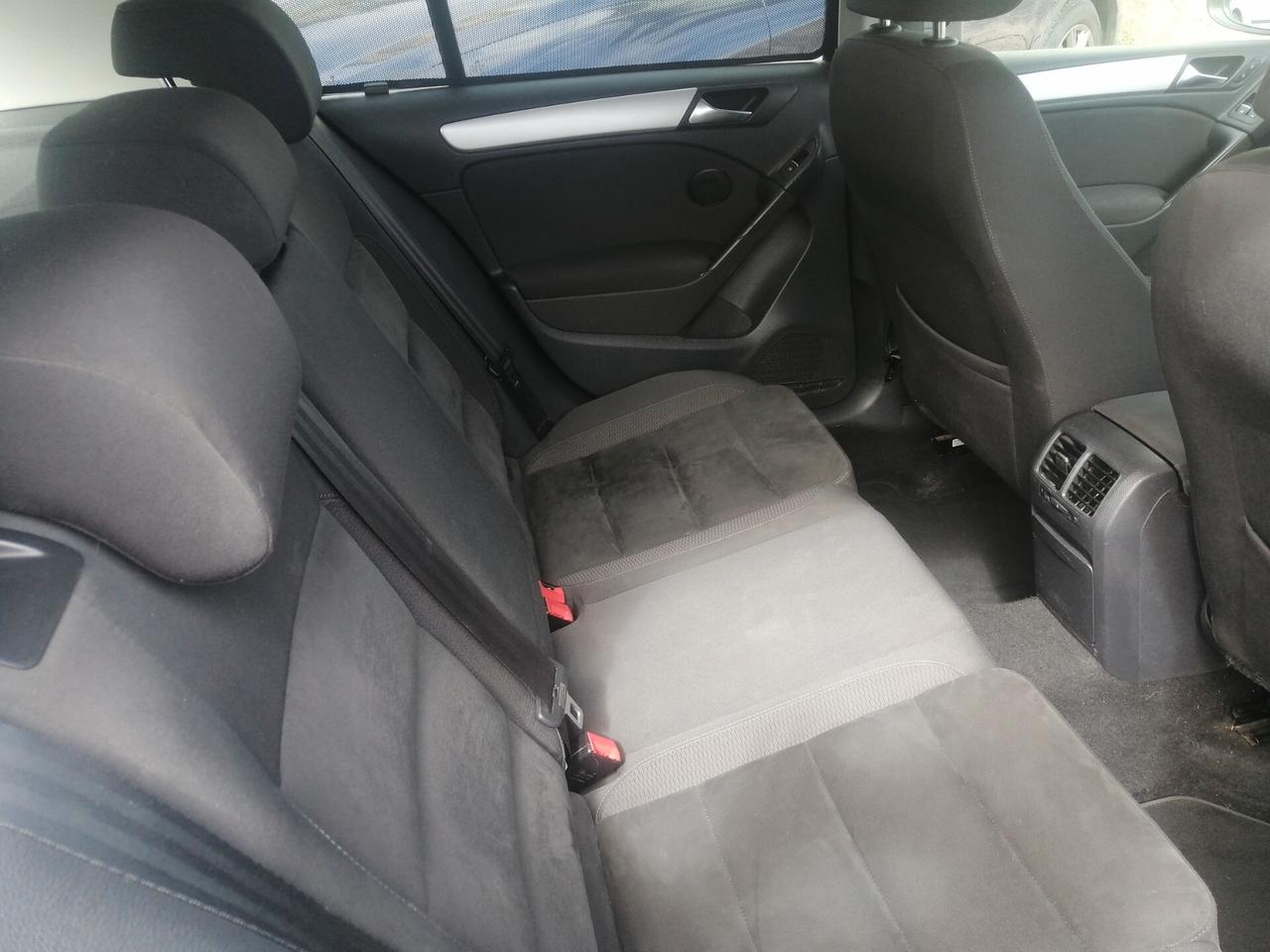 Volkswagen Golf 1.6 TDI Highline