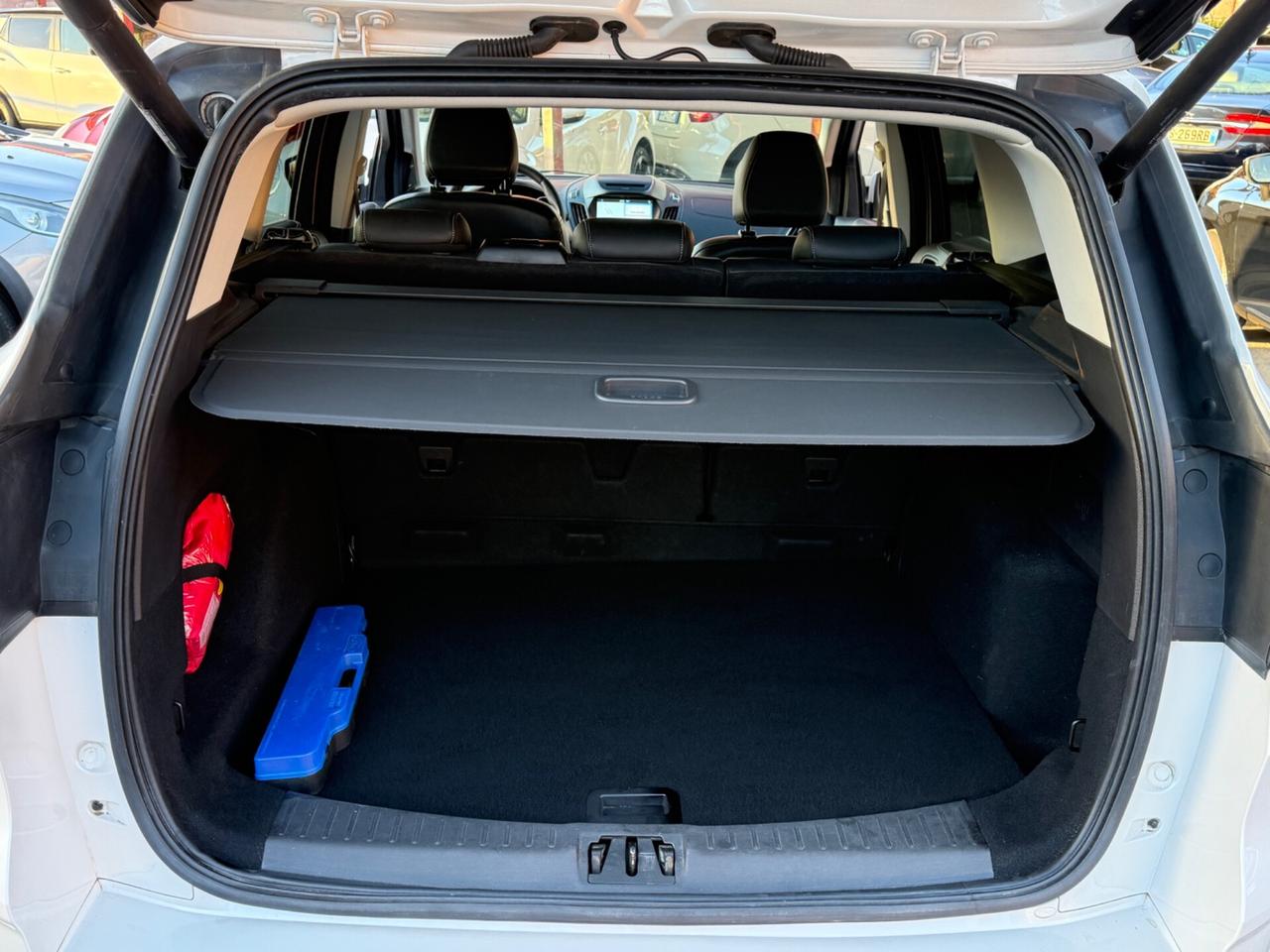 Kuga 2.0 TDCI 150 CV-4x4-AUTOMATICA-VIGNALE-rate