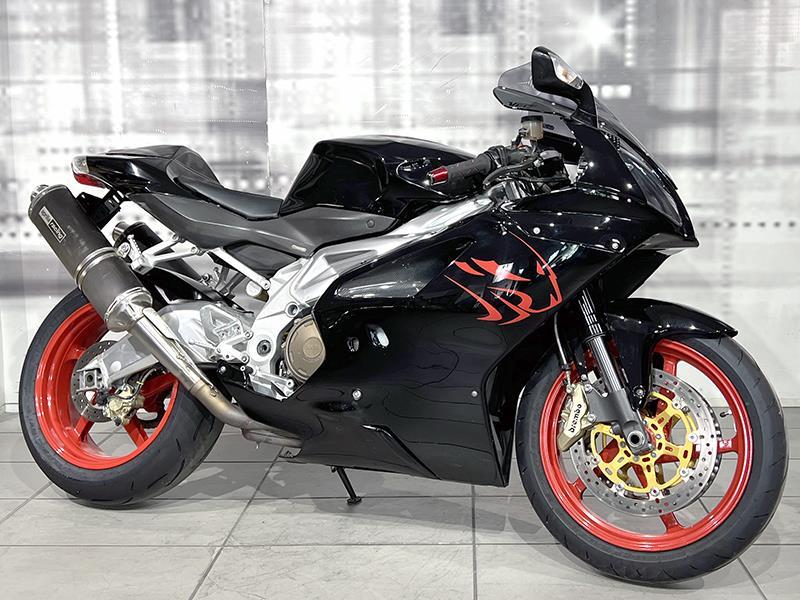 Aprilia RSV 1000 R