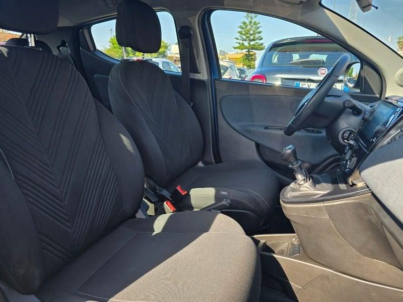 Lancia Ypsilon 1.0Hybrid 70CV GOLD PLUS