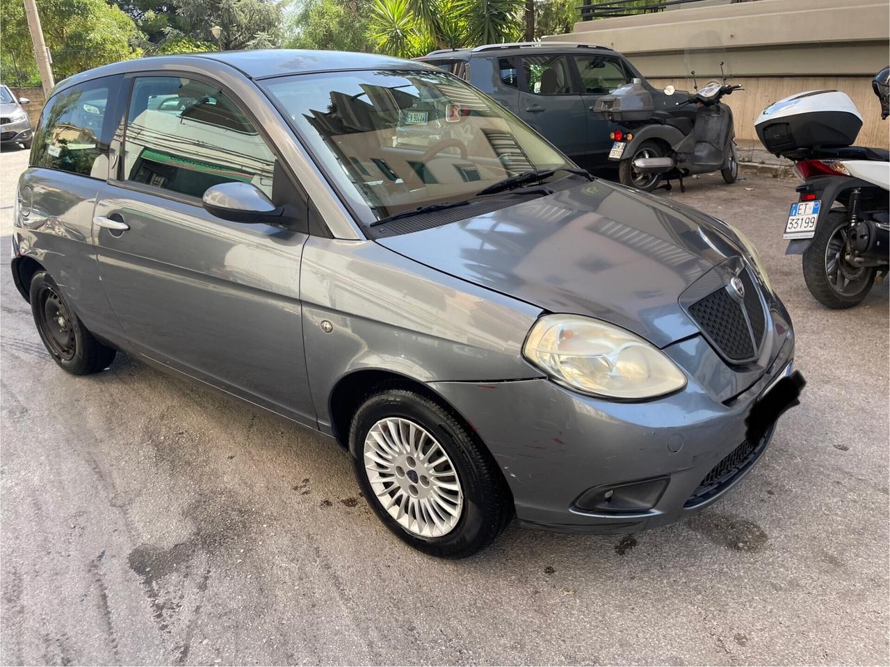 Lancia Ypsilon 1.2 Oro