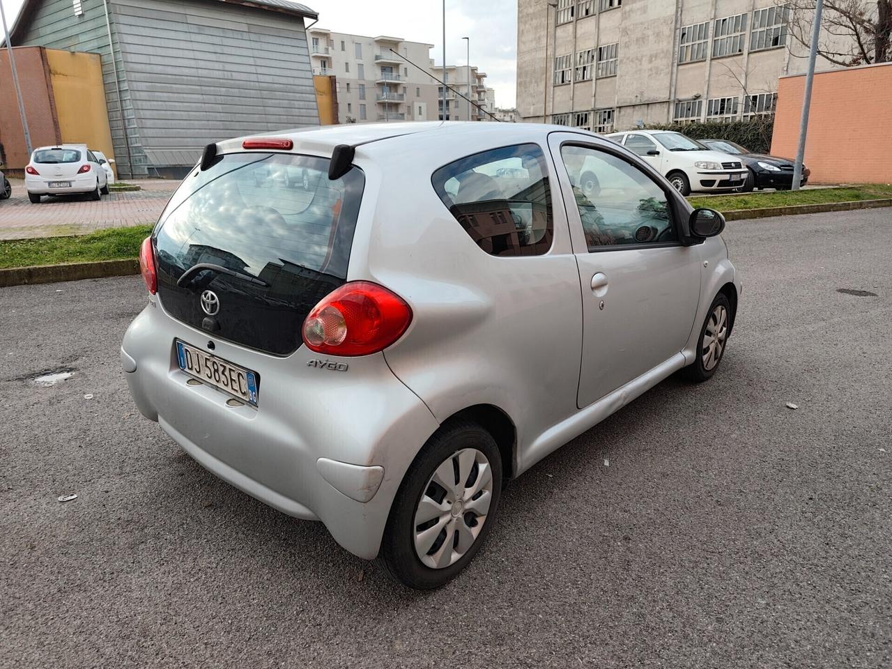 Toyota Aygo 1.0 Benz euro 4 neopatentati
