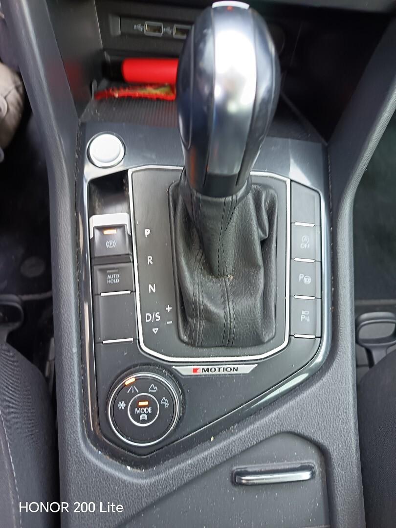 VOLKSWAGEN Tiguan Allspace 2.0 TDI DSG 4MOT R-LINE