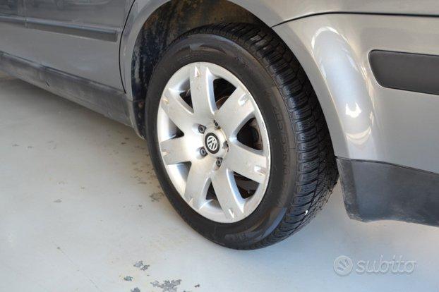 VOLKSWAGEN Passat SW 1.9TDi 130Cv UniPro/C.Manuale