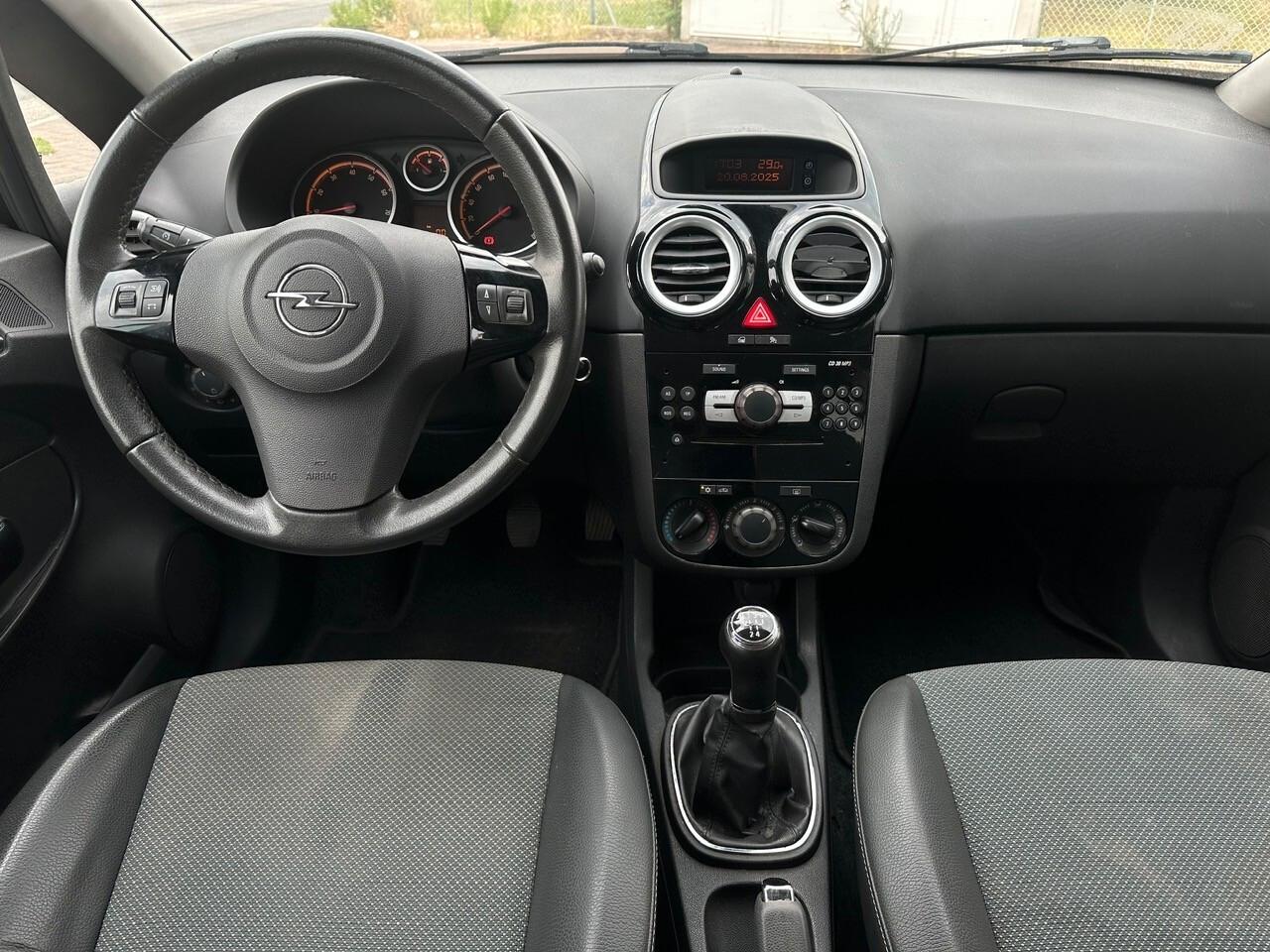 Opel Corsa 1.2 Cosmo *NEOPATENTATI