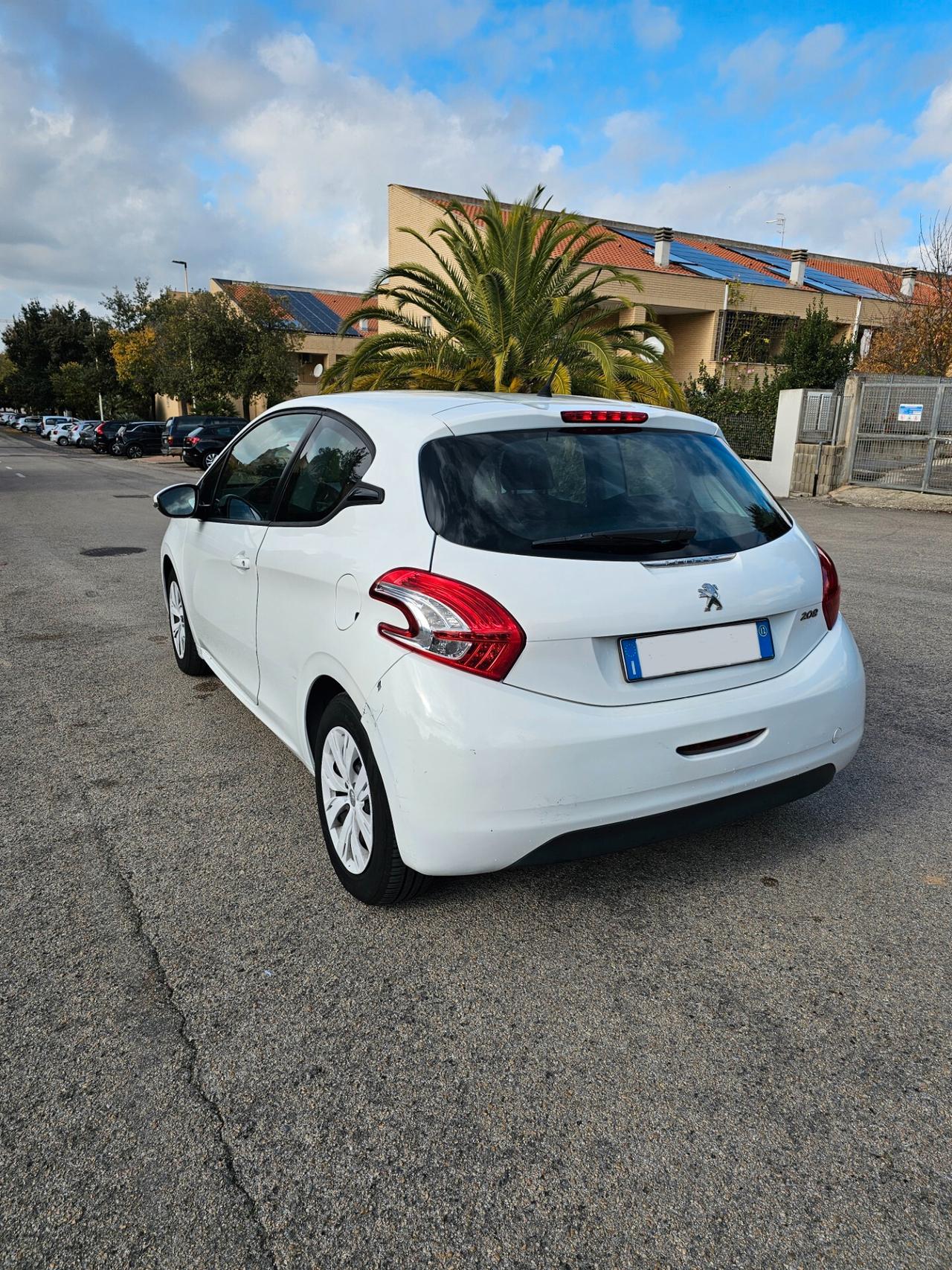 Peugeot 208 1.2 VTi 82 CV 3 porte Allure