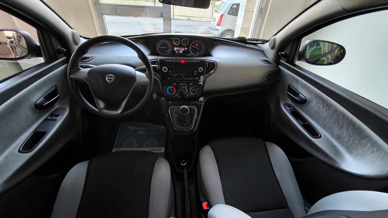 Lancia Ypsilon 1.2 69 CV 5 porte Gold