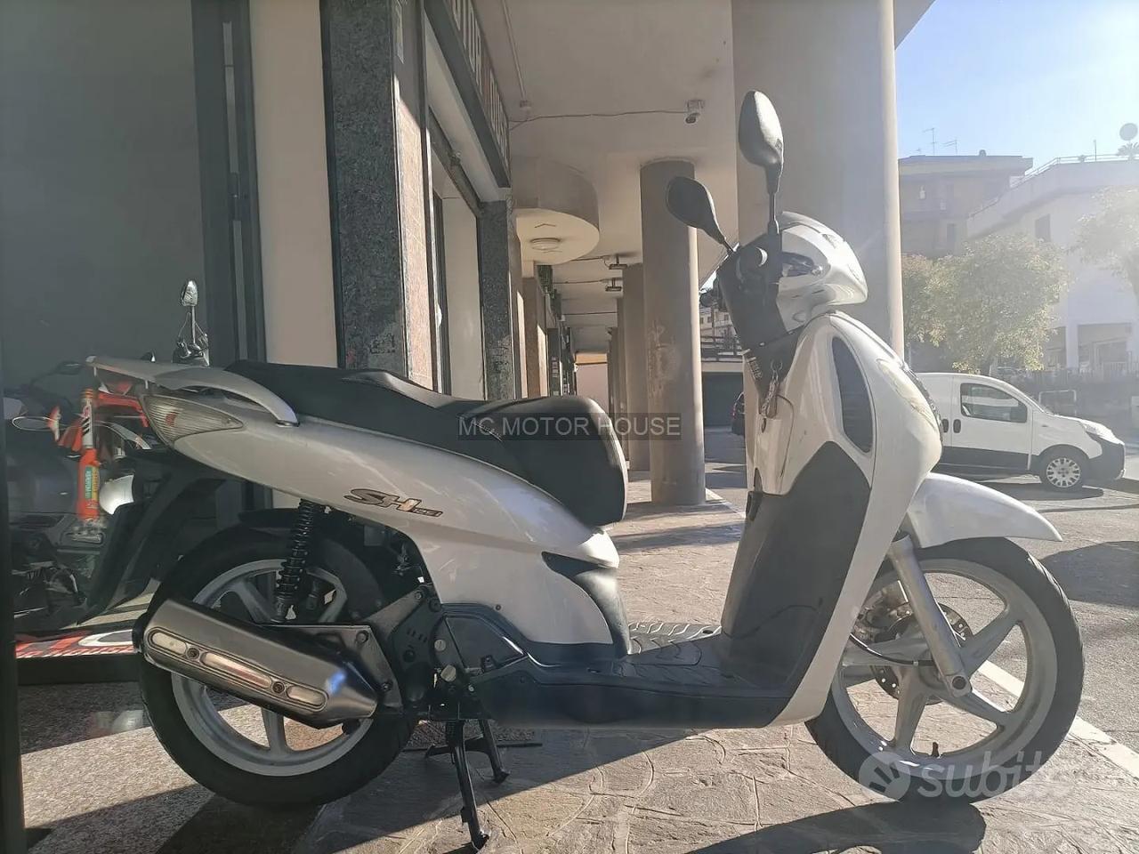 Honda sh 125 +0maggi0 casco+rate senza busta paga+