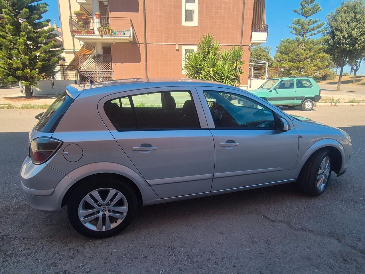 Opel Astra 1.7 CDTI 125CV 5 porte Enjoy anno 08