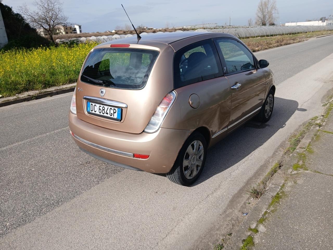 Lancia Ypsilon 1.2 Gpl modello full optional