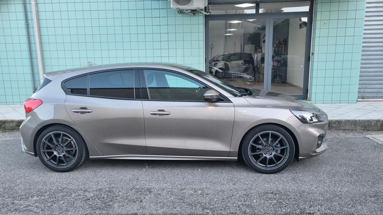 Ford Focus 1.0 EcoBoost 125 CV 5p. ST-Line