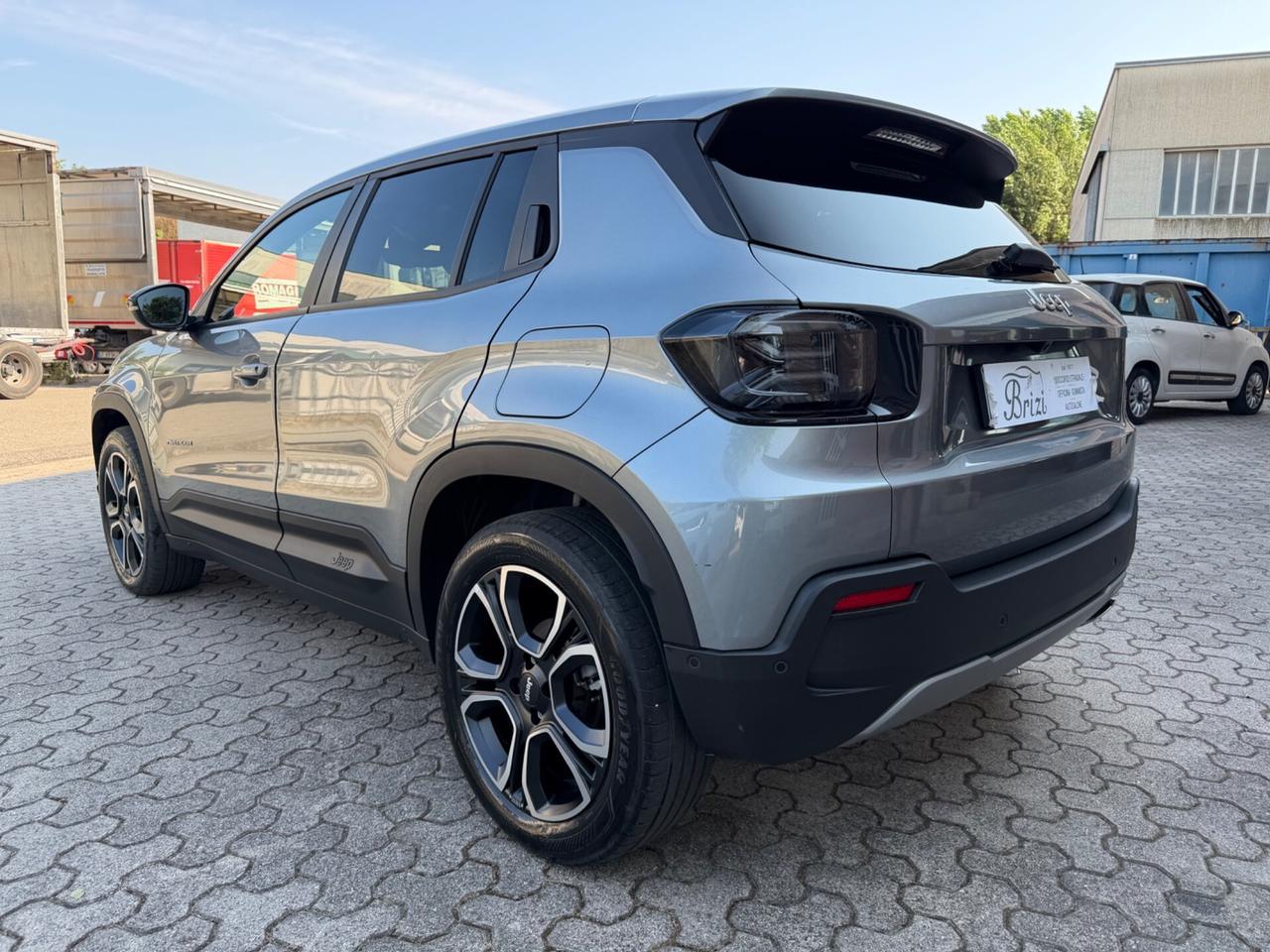 Jeep Avenger 1.2 Turbo 100 CV MHEV Summit