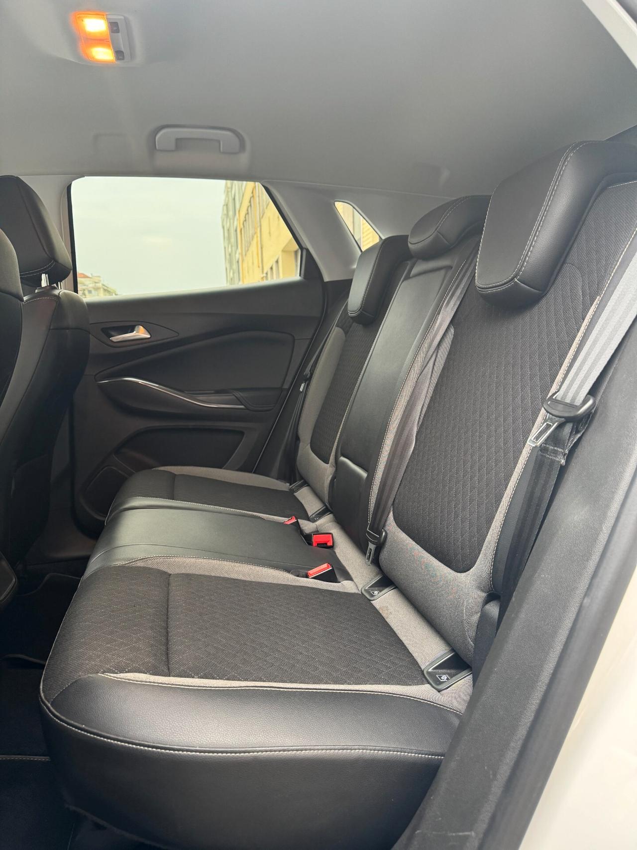 Opel Grandland X 1.2 Turbo 130 CV NEOPATENTATO