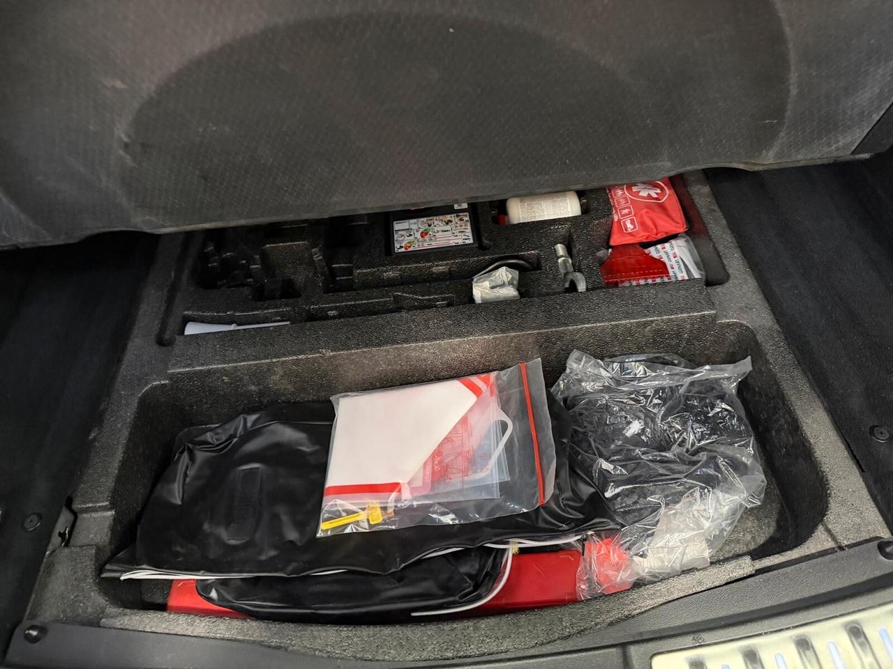 Land Rover Range Evoque 2.0D I4 163 CV AWD Auto R-Dynamic HSE