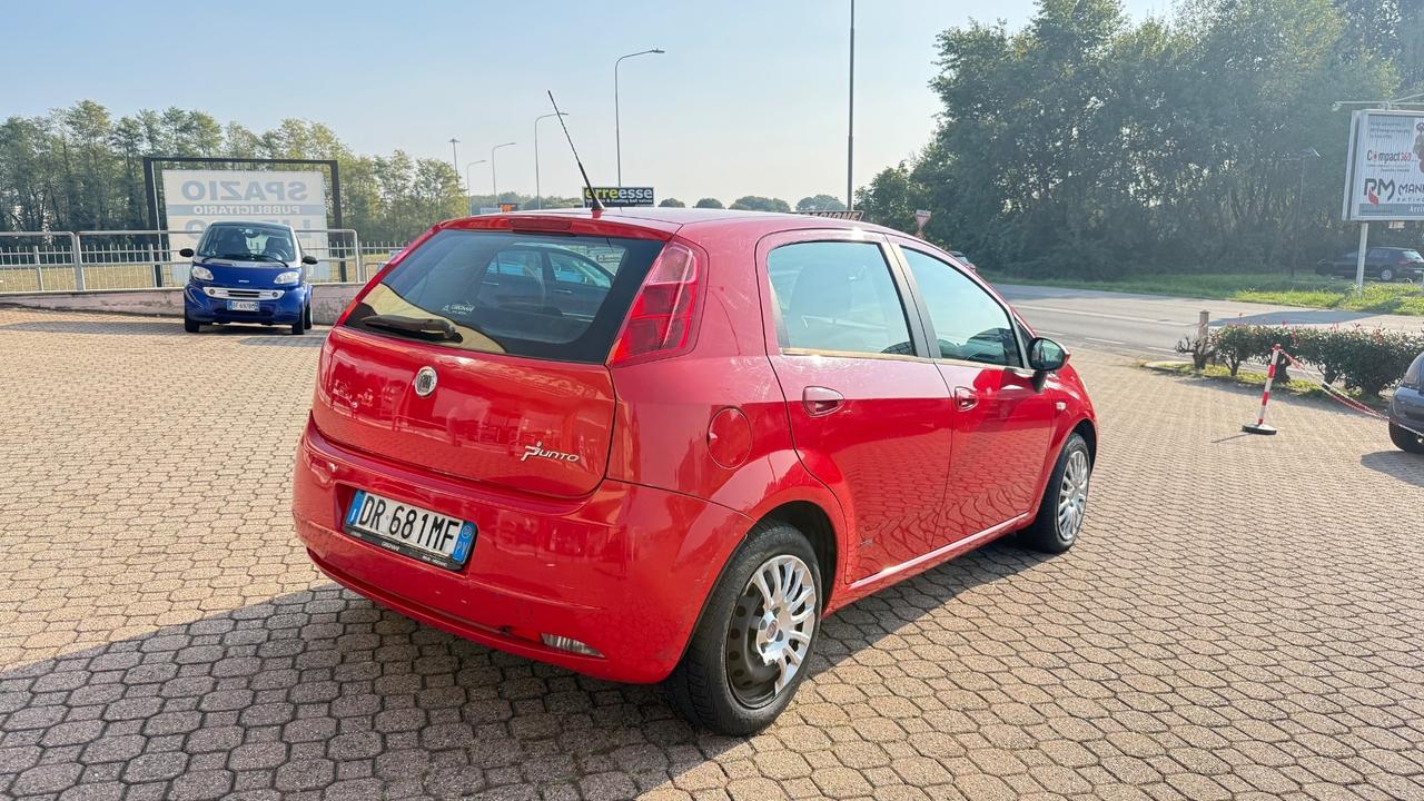 FIAT PUNTO 1.2 BENZINA 5 PORTE NEOPATENTATI