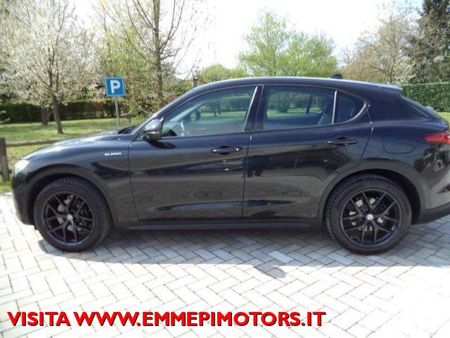 ALFA ROMEO Stelvio 2.0 Turbo 200 CV AT8 Q4 SUPER