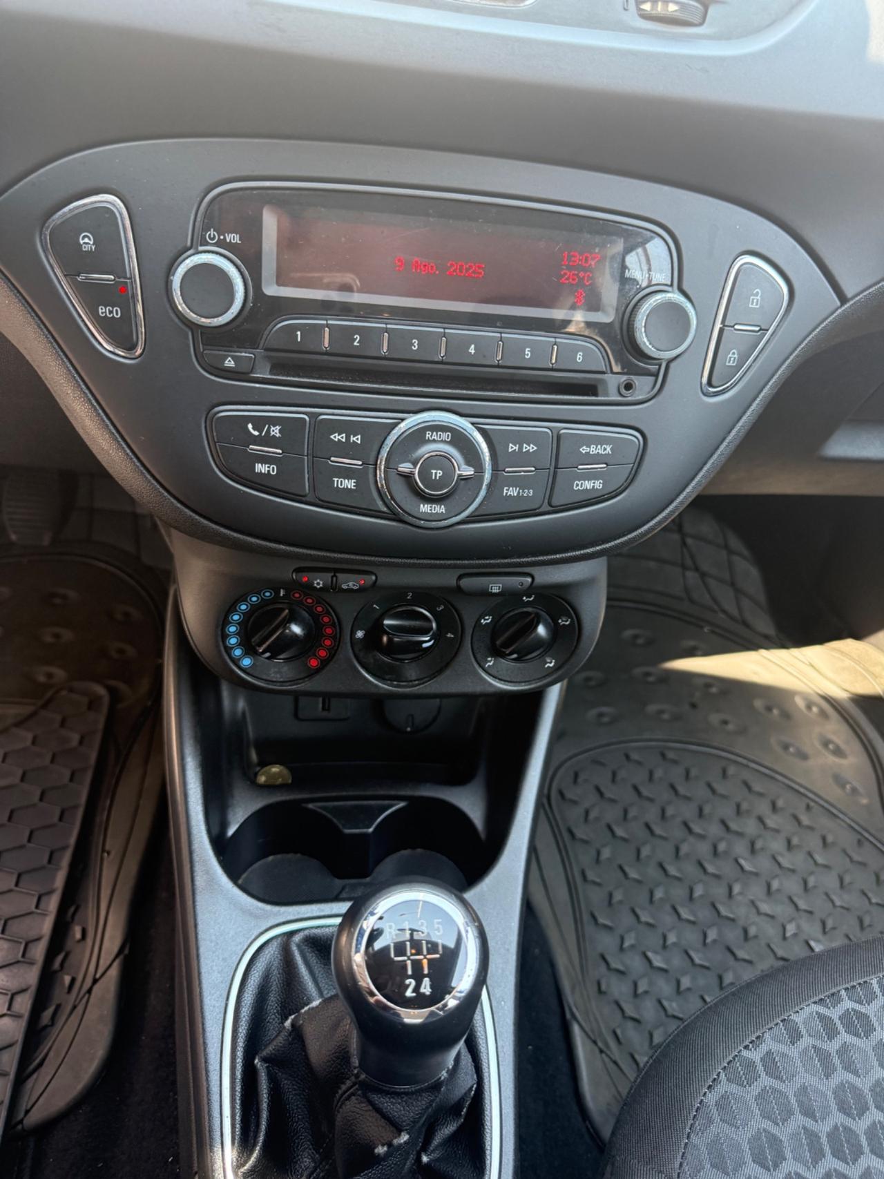 Opel Corsa 1.3 multijet 95 cavalli anno 2016
