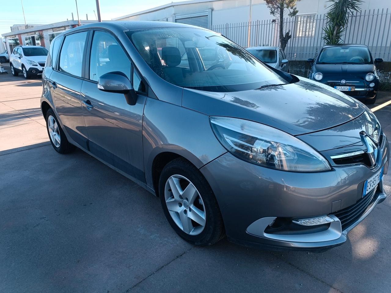 Renault Scenic Scénic XMod 1.5 dCi 110CV EDC Live