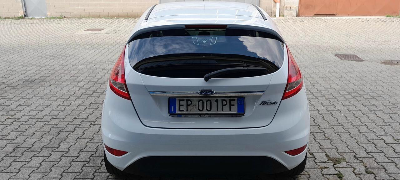 Ford Fiesta 1.2 5porte Titanium NeopatentatiOK
