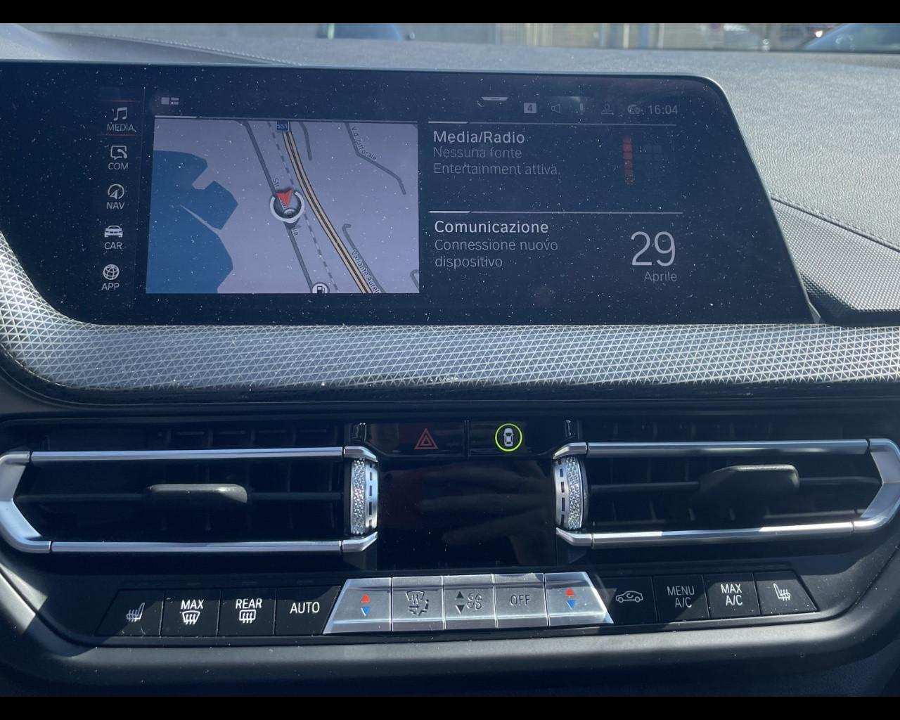BMW Serie 1 (F40) - M 135i xDrive