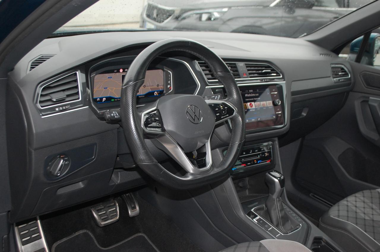 Volkswagen Tiguan 2.0 tdi R-Line 150CV dsg Uff Italy Navi Virtual