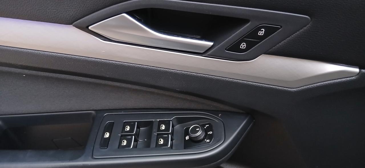 Volkswagen GOLF 8 TDI 2.0 SCR STYLE 116 CV