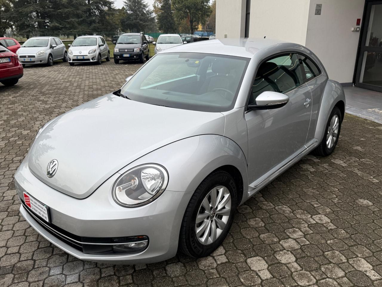 Volkswagen Maggiolino 1.6 tdi|UNIPRO|NEOPATENTATI