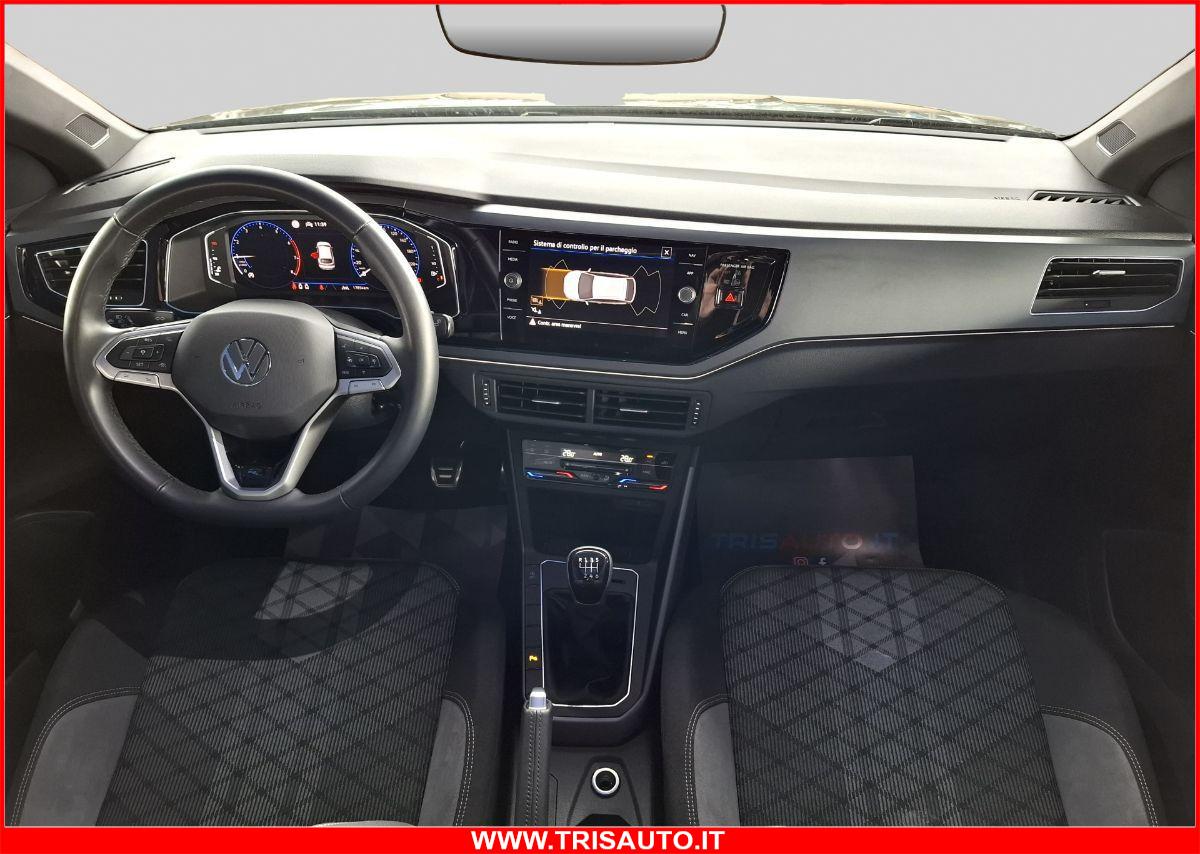 VOLKSWAGEN Taigo 1.0 TSI R-line NEOPATENTATI (TETTO APRIBILE)