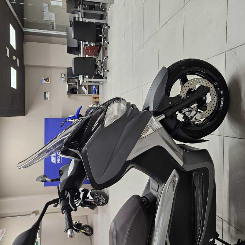 Yamaha X-Max 250 - 2010