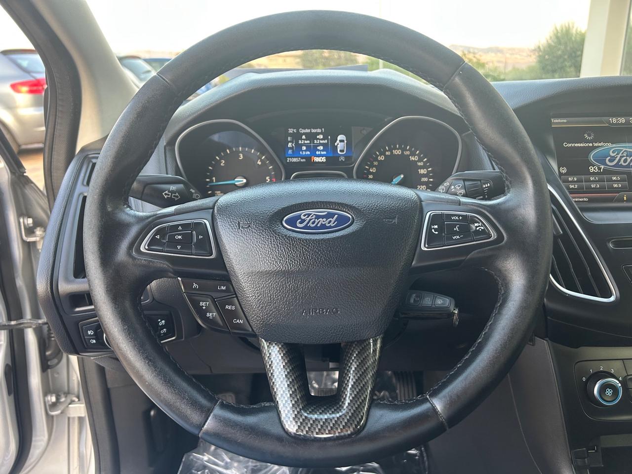 Ford Focus 1.5 TDCi 120 CV Start&Stop Powershift Titanium