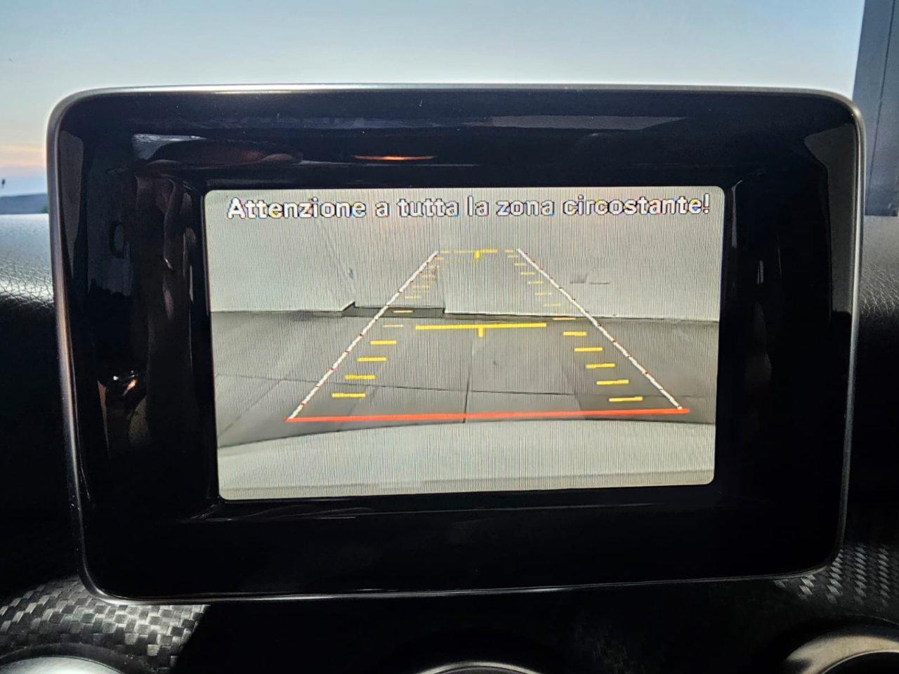 Mercedes A 180 A 180 CDI Automatic Premium AMG + TETTO APRIBILE
