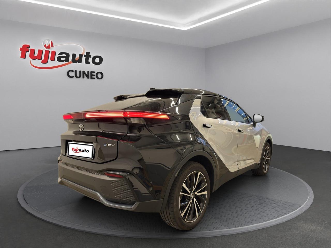 Toyota C-HR 2.0 hev Lounge Premiere fwd e-cvt