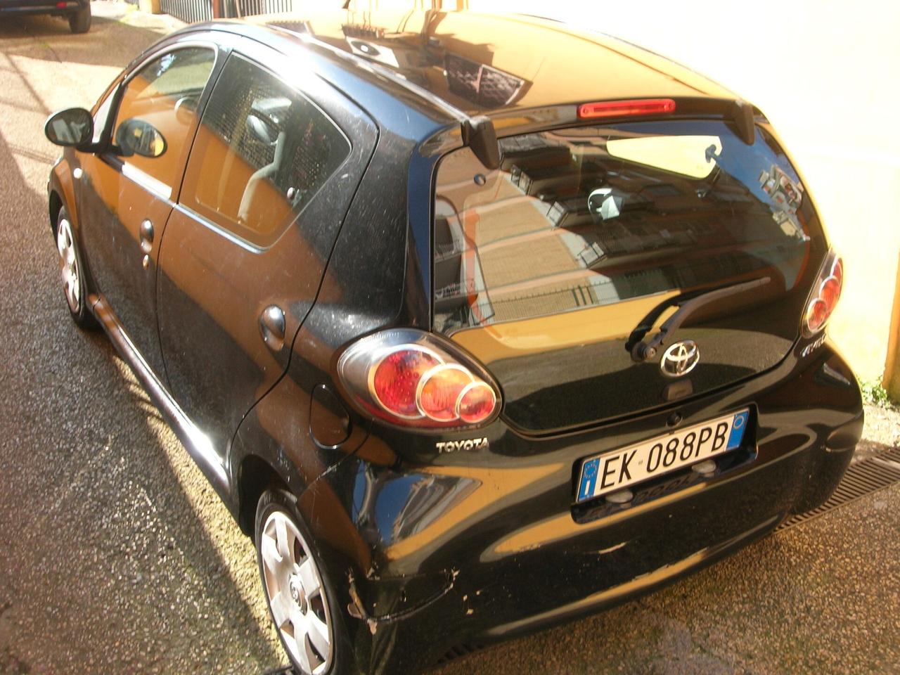 Toyota Aygo 1.0 12V VVT-i 5 porte Sol Connect