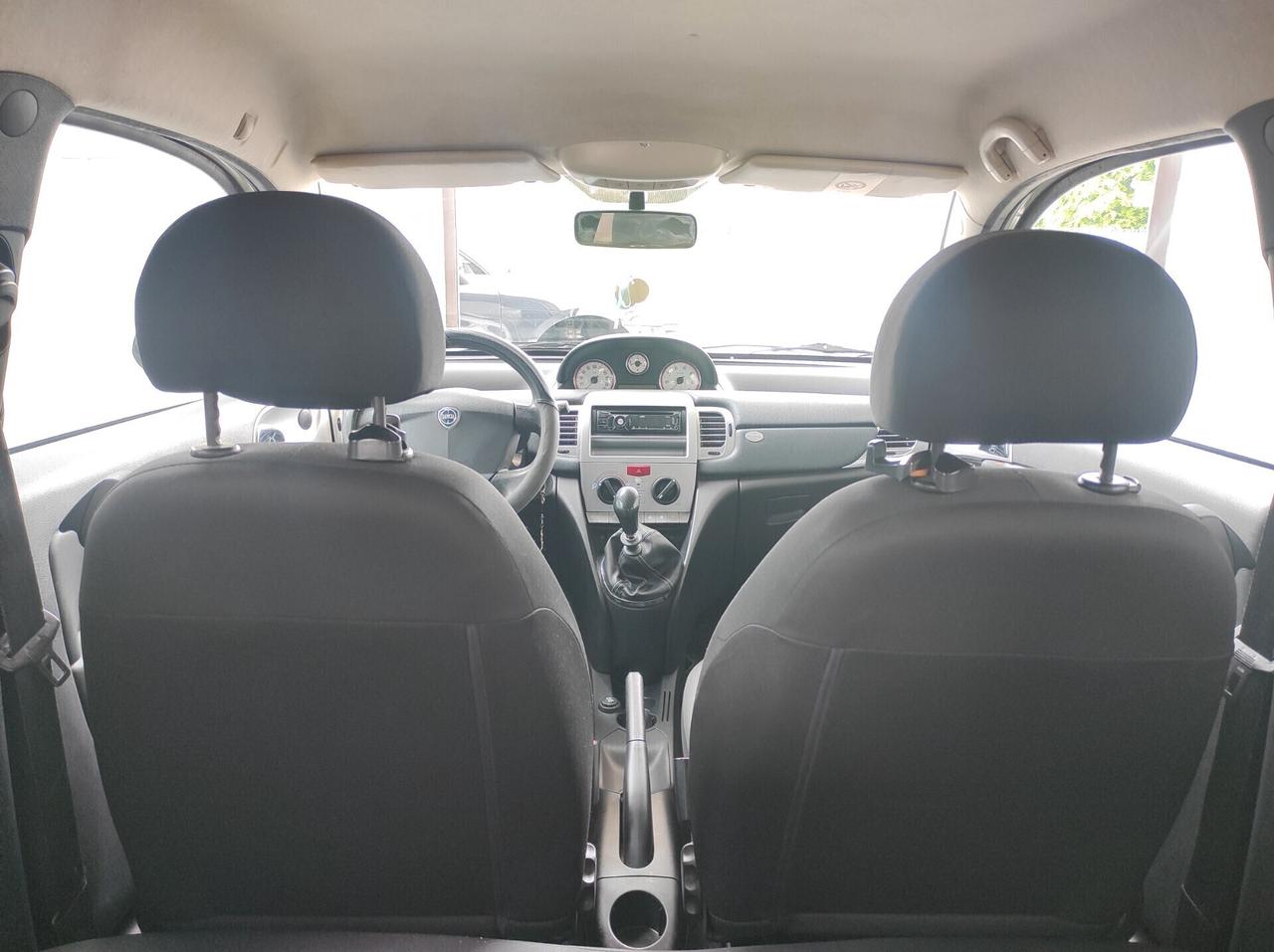 Lancia Ypsilon 1.2 Argento NEOPATENTATI