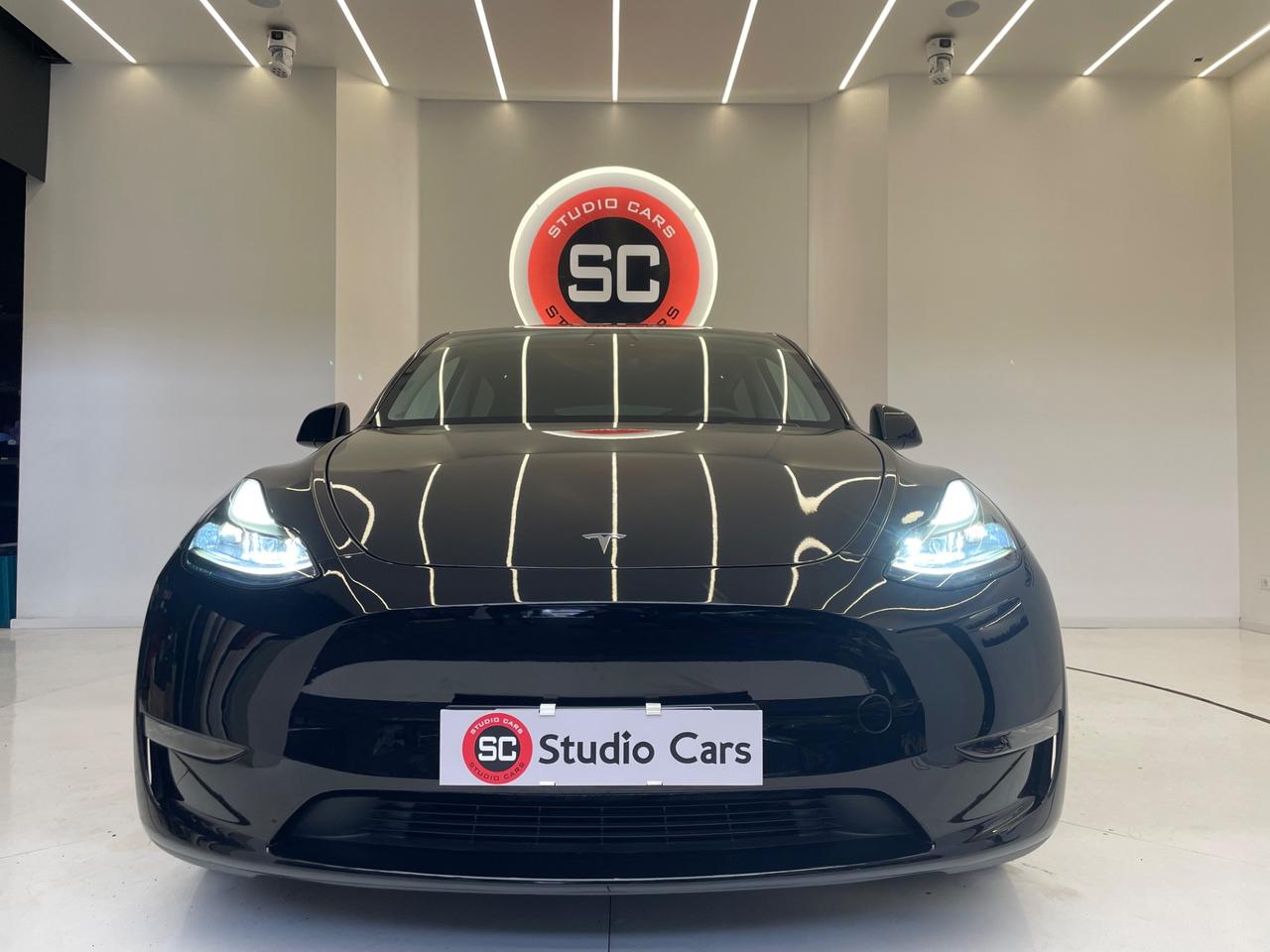 Tesla Model Y AWD Performance