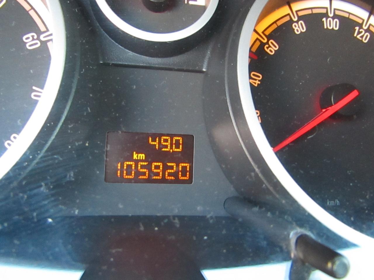 Opel Corsa 1.2 bz 16V 5 p. frizione nuova