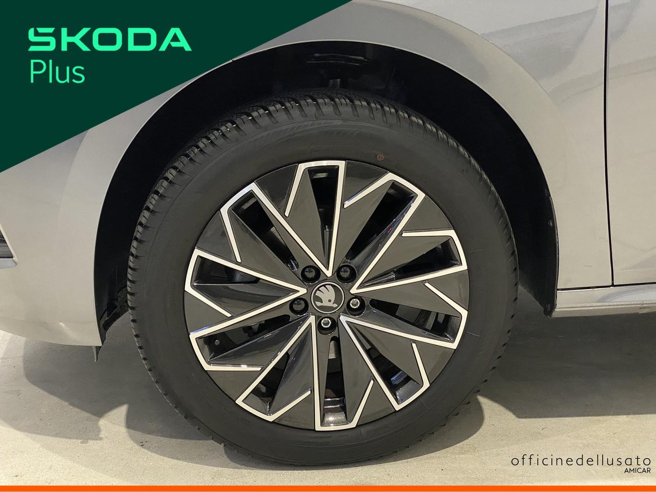 Skoda Kamiq 1.0 tsi 95cv black dots