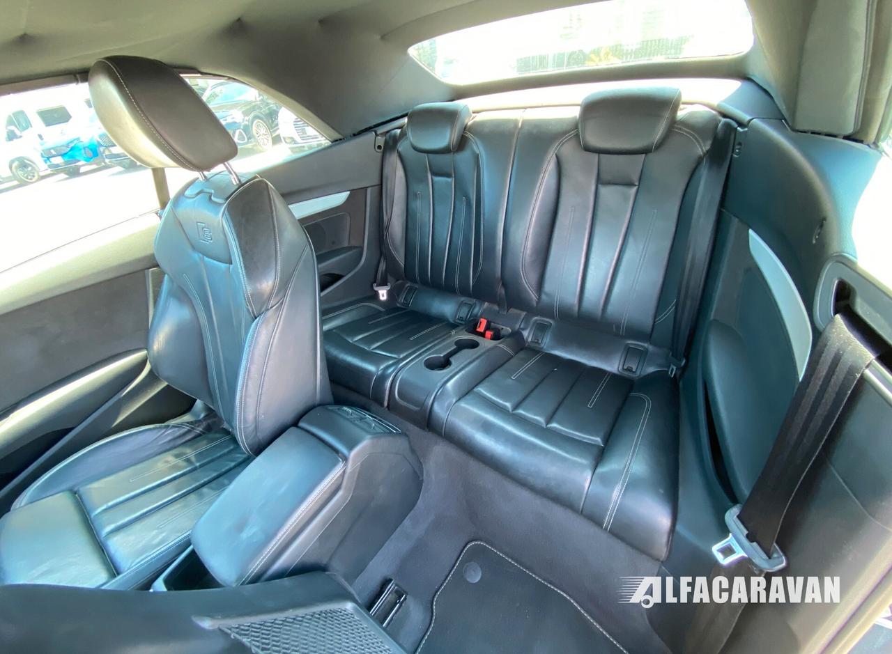 Audi A5 Cabrio 40 2.0 tdi 190cv s-line s-tronic