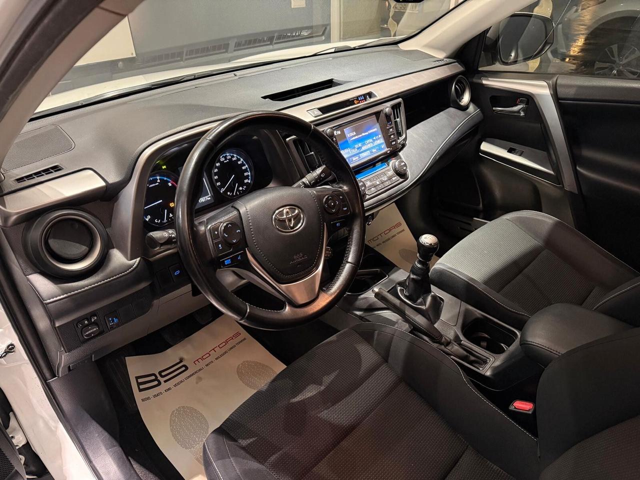 Toyota RAV 4 RAV4 2.0 D-4D 2WD Business